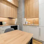 Stacja Jezyce Superior By Bookinghost