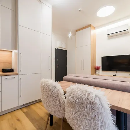 Stacja Jezyce Superior By Bookinghost Daire Poznan