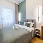 Stacja Jezyce Superior By Bookinghost *