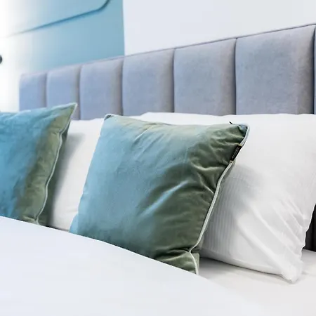 Stacja Jezyce Superior By Bookinghost * Posen