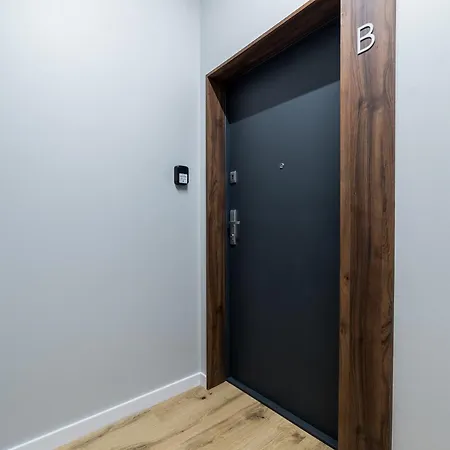 Stacja Jezyce Superior By Bookinghost Apartmán