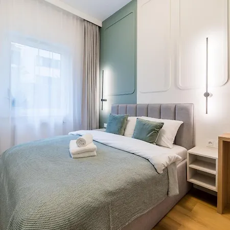 Stacja Jezyce Superior By Bookinghost *