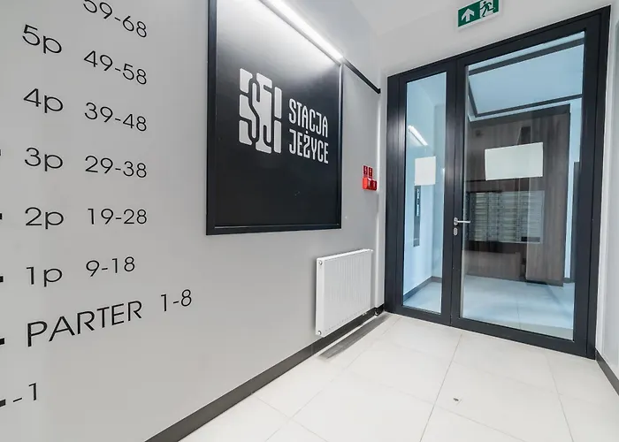 Stacja Jeżyce Superior By Bookinghost *