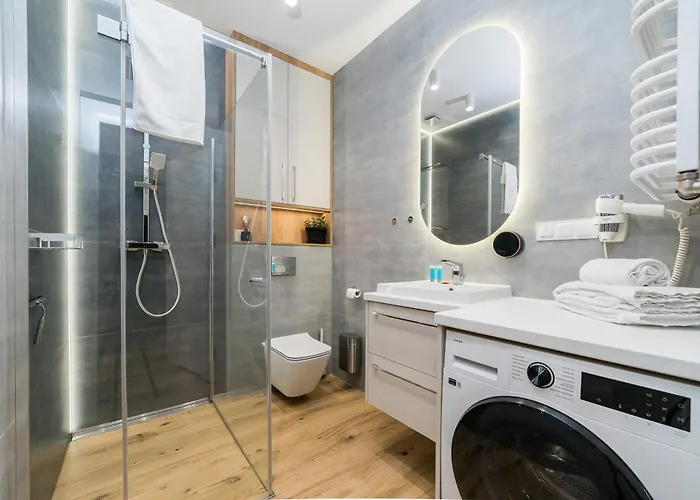 Stacja Jezyce Superior By Bookinghost