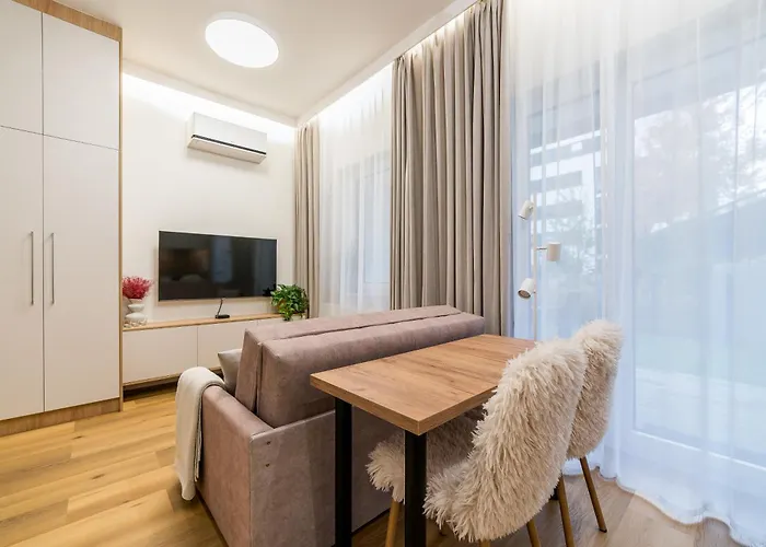 Stacja Jezyce Superior By Bookinghost Apartmán