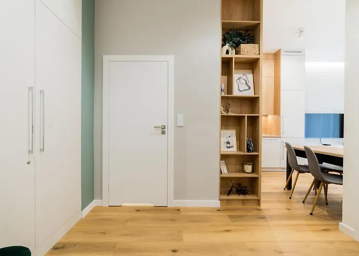 Stacja Jeżyce Superior By Bookinghost