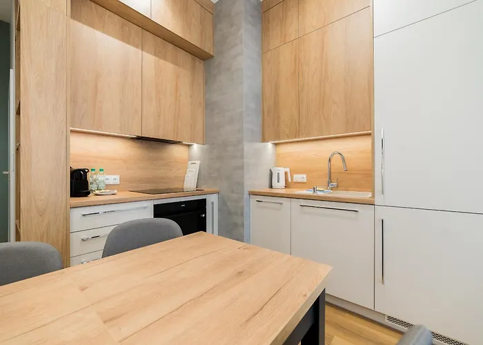 Stacja Jeżyce Superior By Bookinghost